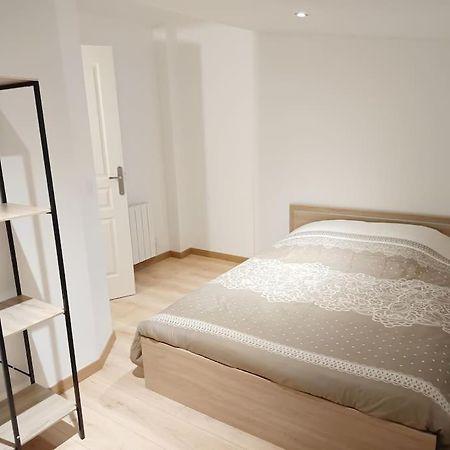 Le Petit Cocon Apartamento Pont-Évêque Exterior foto