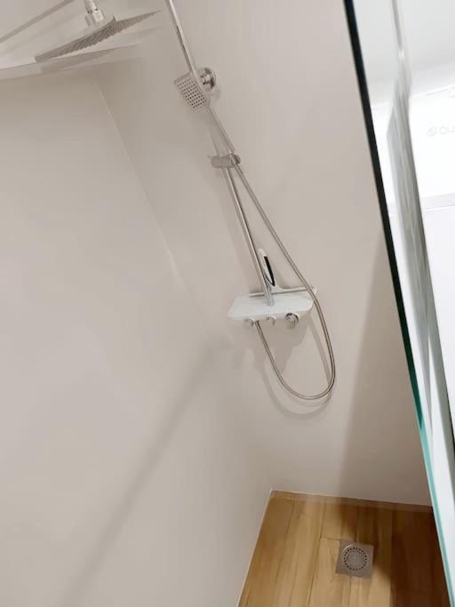 Le Petit Cocon Apartamento Pont-Évêque Exterior foto